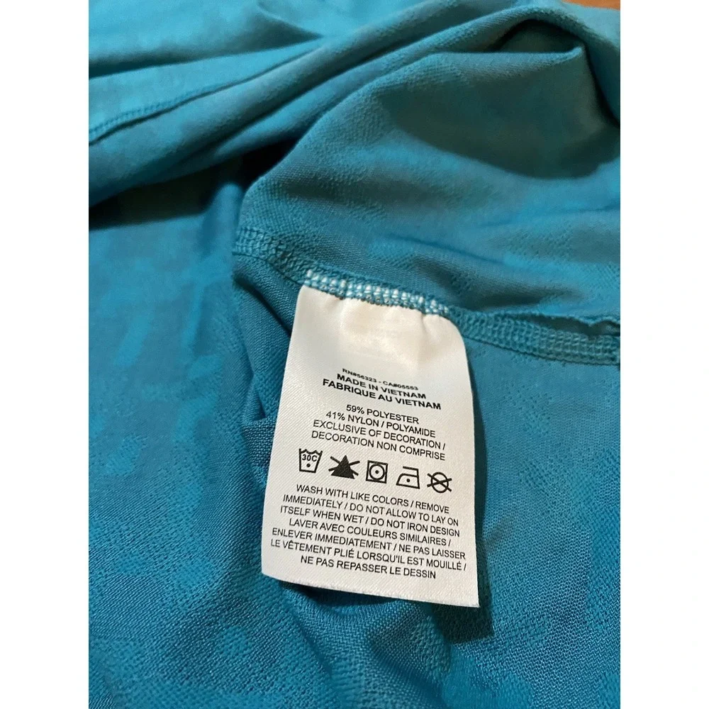 Nike color teal